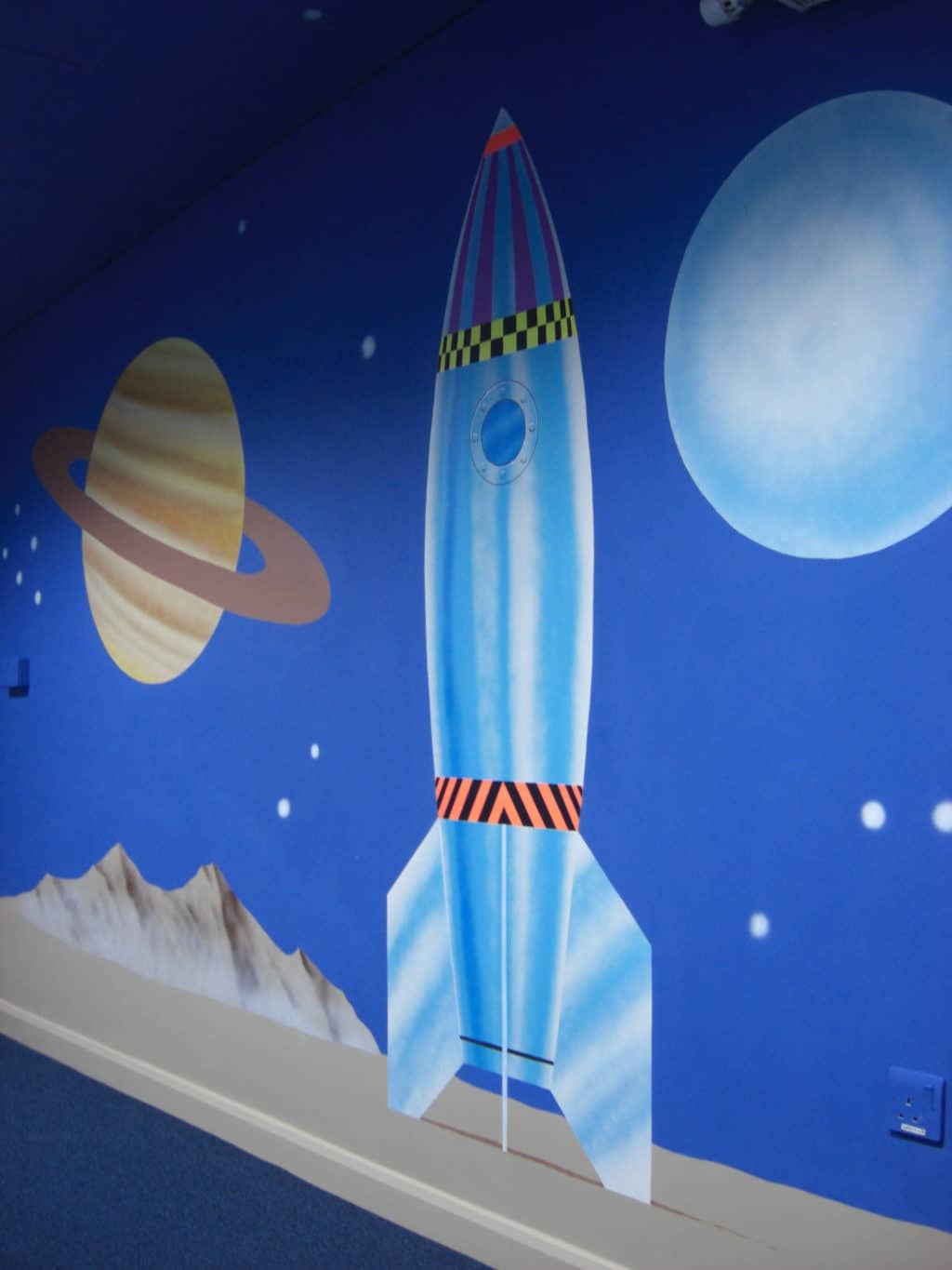 commissions-mural-gallery-outer-space (1)