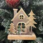 Gilding workshop at Zantium Studios - Christmas decorations