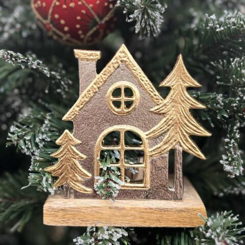 Gilding workshop at Zantium Studios - Christmas decorations